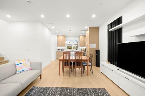 552 58Th Avenue E, Vancouver, BC 