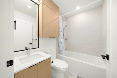 552 58Th Avenue E, Vancouver, BC 