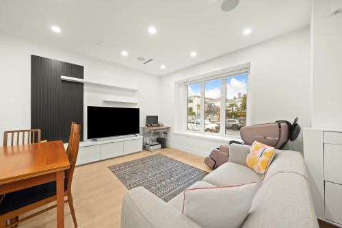 552 58Th Avenue E, Vancouver, BC 