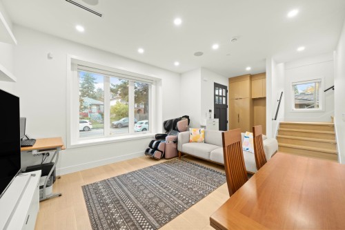 552 58Th Avenue E, Vancouver, BC 