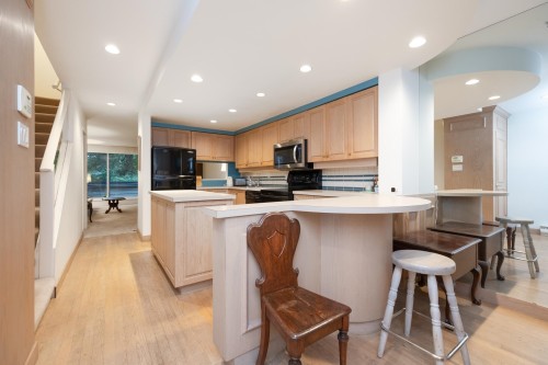 4083 Parkway Drive, Vancouver, BC 