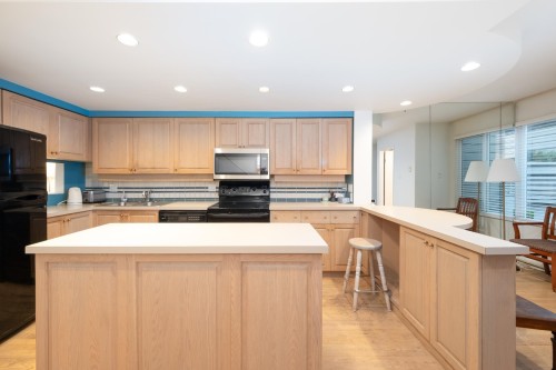 4083 Parkway Drive, Vancouver, BC 