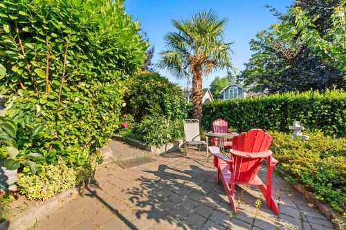 345 13Th Avenue W, Vancouver, BC 