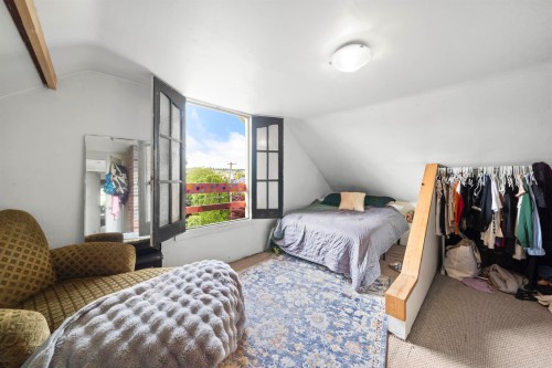 3550 1St Avenue W, Vancouver, BC 