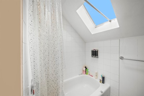 3550 1St Avenue W, Vancouver, BC 