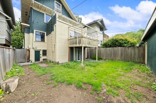 3550 1St Avenue W, Vancouver, BC 