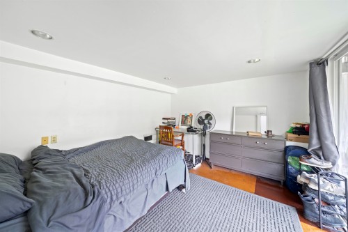 3550 1St Avenue W, Vancouver, BC 