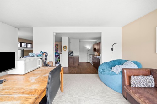 3550 1St Avenue W, Vancouver, BC 