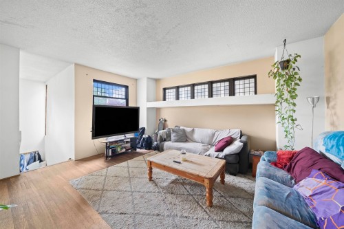 3550 1St Avenue W, Vancouver, BC 