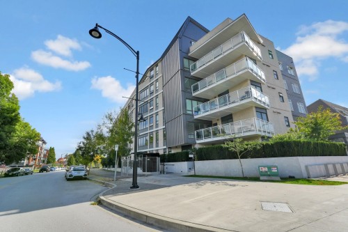 411-22226 Brown Avenue  Maple Ridge, BC V2X 4R2