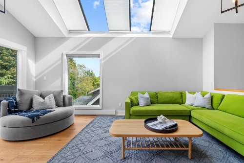 1866 15Th Avenue W, Vancouver, BC 