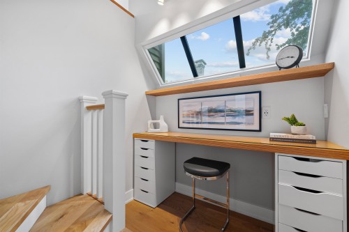 1866 15Th Avenue W, Vancouver, BC 