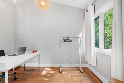 1866 15Th Avenue W, Vancouver, BC 