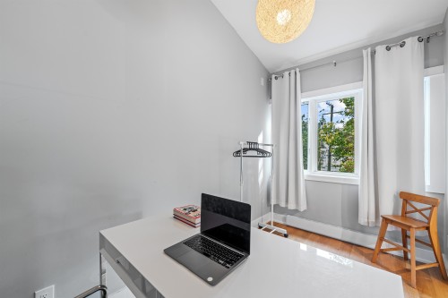 1866 15Th Avenue W, Vancouver, BC 