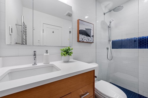 1866 15Th Avenue W, Vancouver, BC 