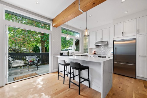 1866 15Th Avenue W, Vancouver, BC 