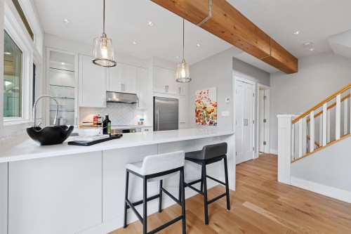 1866 15Th Avenue W, Vancouver, BC 