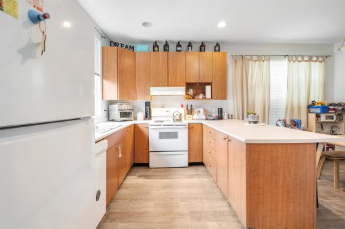 10268 242B Street, Maple Ridge, BC 