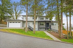 1930 Kaptey Avenue  Coquitlam, BC V3K 6P1