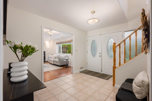 850 Jefferson Avenue, West Vancouver, BC 