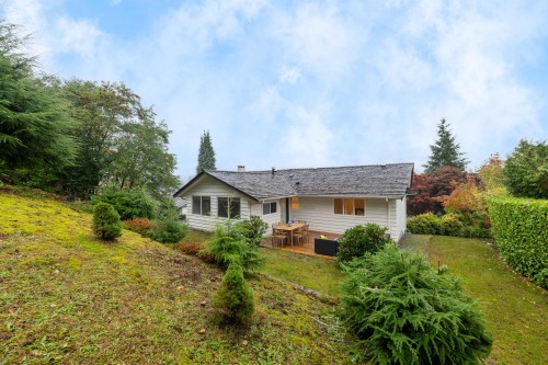 850 Jefferson Avenue, West Vancouver, BC 