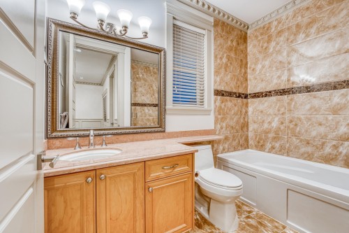 8511 Sunnywood Drive, Richmond, BC 