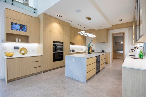 9240 Saunders Road, Richmond, BC 