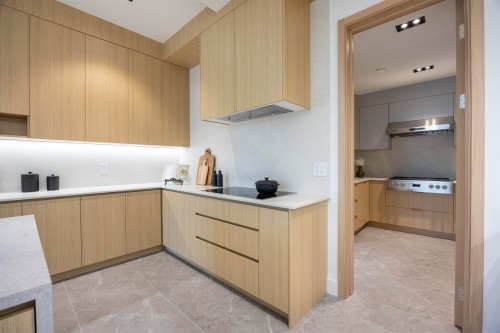 9240 Saunders Road, Richmond, BC 