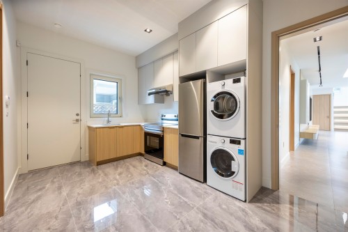 9240 Saunders Road, Richmond, BC 