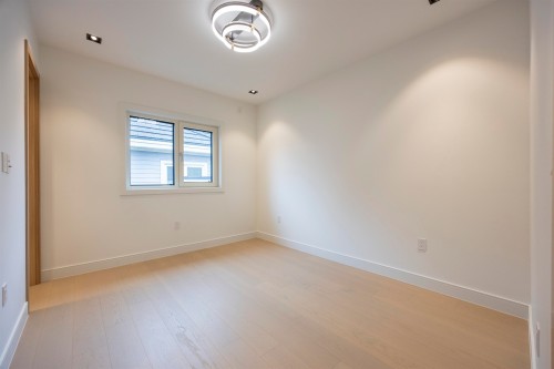 9240 Saunders Road, Richmond, BC 