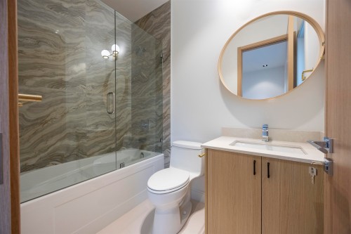 9240 Saunders Road, Richmond, BC 