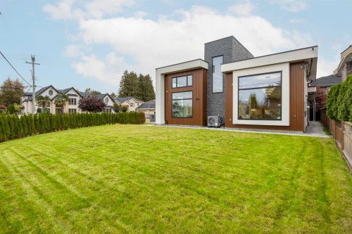 9240 Saunders Road, Richmond, BC 