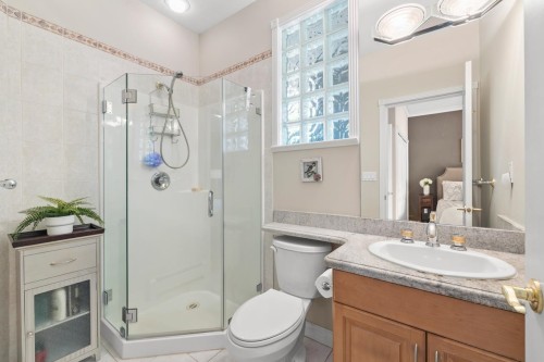 2362 Marine Drive, West Vancouver, BC 