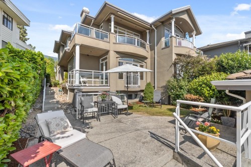 2362 Marine Drive, West Vancouver, BC 