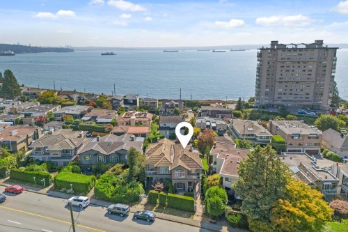 2362 Marine Drive, West Vancouver, BC 