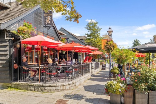 2362 Marine Drive, West Vancouver, BC 