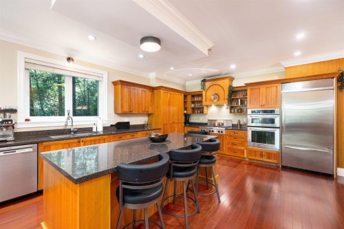 5671 Westport Road, West Vancouver, BC 