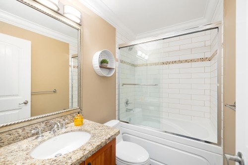 5671 Westport Road, West Vancouver, BC 