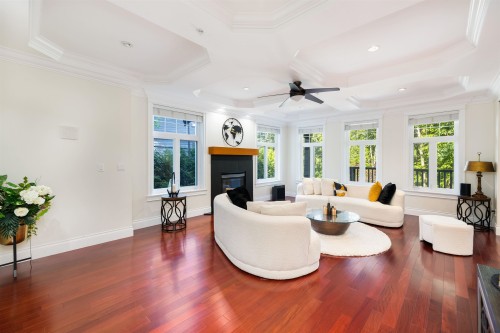 5671 Westport Road, West Vancouver, BC 