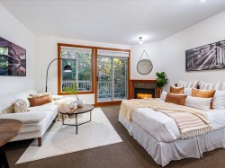 204-4405 Blackcomb Way  Whistler, BC V8E 0X7