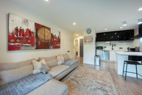 402-1718 Nelson Street  Vancouver, BC V6G 1M8