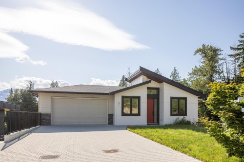 37-3385 Mamquam Road, Squamish, BC 