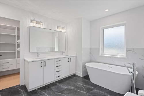 37-3385 Mamquam Road, Squamish, BC 