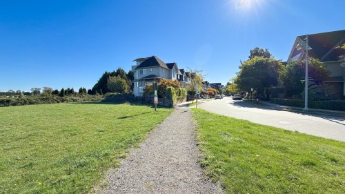 6371 London Road, Richmond, BC 