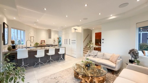 6371 London Road, Richmond, BC 