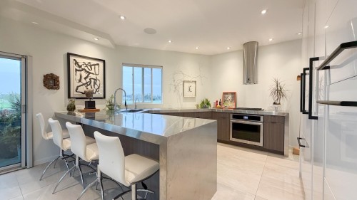 6371 London Road, Richmond, BC 