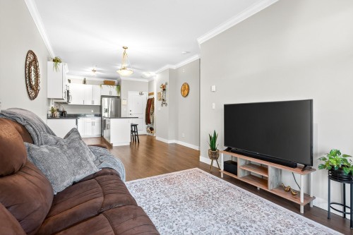 202-11580 223 Street, Maple Ridge, BC 