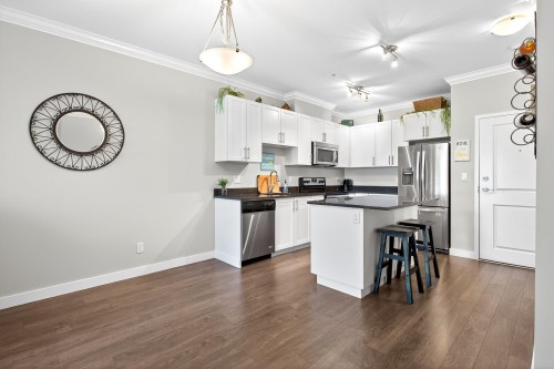 202-11580 223 Street, Maple Ridge, BC 