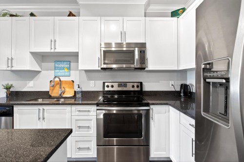 202-11580 223 Street, Maple Ridge, BC 