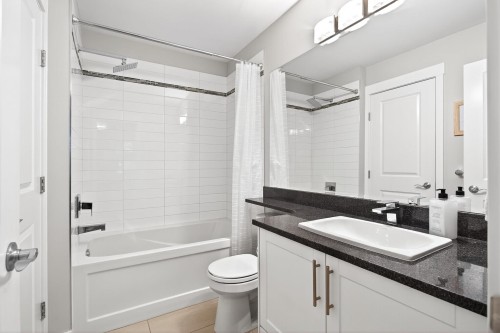 202-11580 223 Street, Maple Ridge, BC 